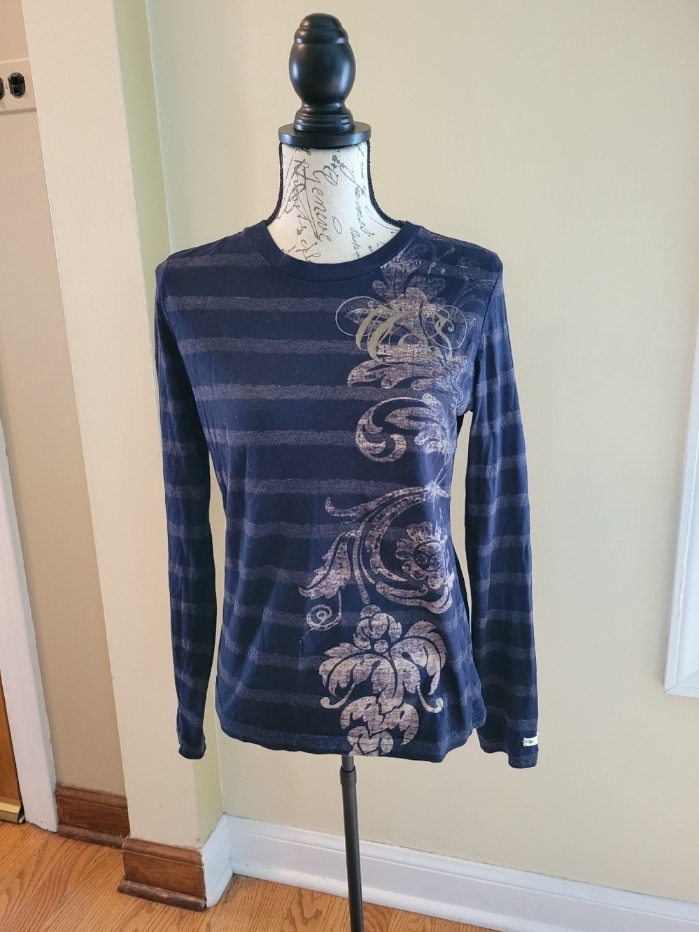 Converse Women's Striped Graphic Long Sleeve Tee Size M